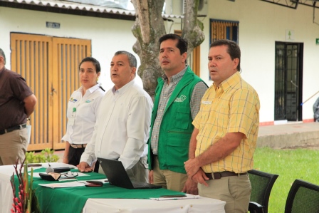 Edisney Silva, Jefe de Planeación de la CAM, Alfonso Barragán, delegado del Gobernador del Huila, el Director de la CAM, Carlos Alberto Cuéllar Medina y Alberto Calderón, alcalde de Teruel.